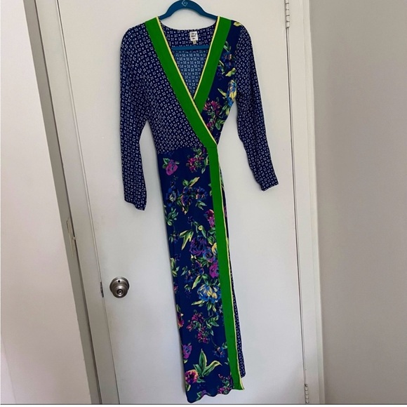 Anthropologie kimono style wrap Dress size 4 - Picture 2 of 4